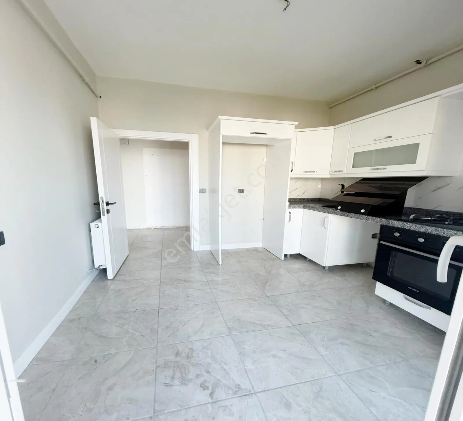 Site İçi Gümüş Referans Metrobüse Yürüme Mesafesinde Kiralık 2+1 - Görsel 32