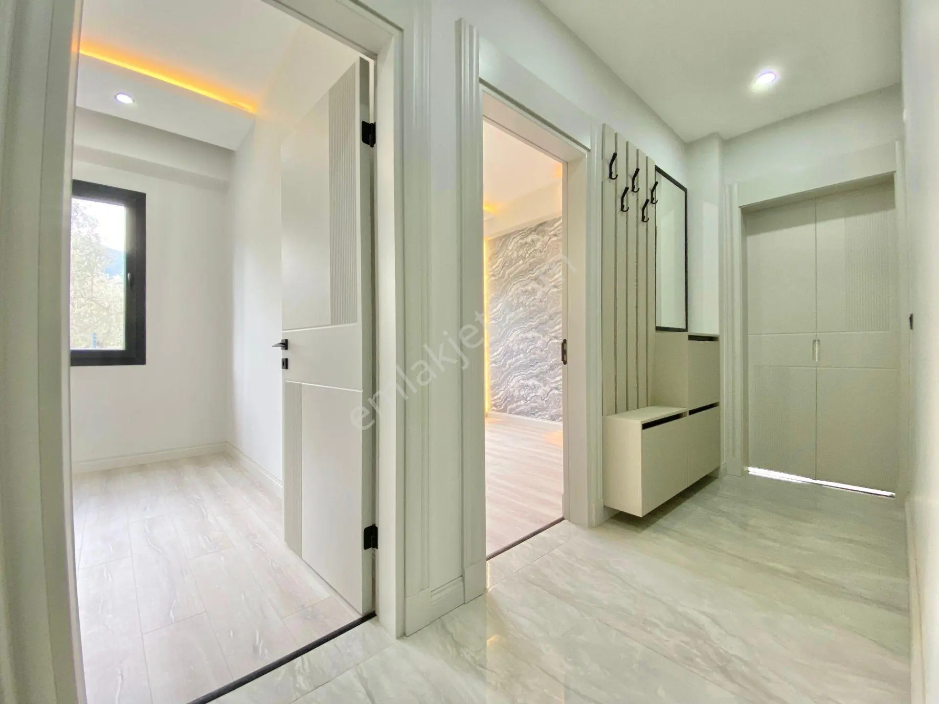 ꧁akçay Ay Emlaktan꧂güre'de Lüks Sitede Bahçe Kullanımlı Müstakil Tadında Satılık 2+1 Şık Daire - Görsel 15