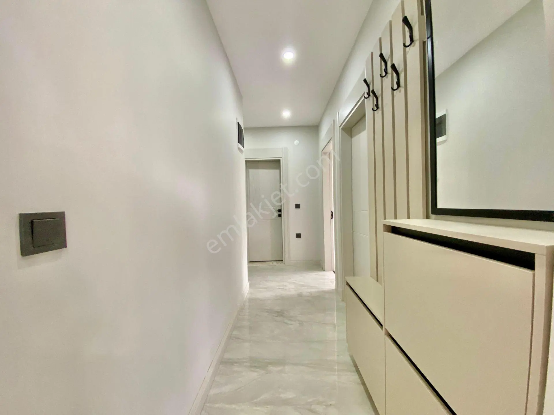 ꧁akçay Ay Emlaktan꧂güre'de Lüks Sitede Bahçe Kullanımlı Müstakil Tadında Satılık 2+1 Şık Daire - Görsel 29