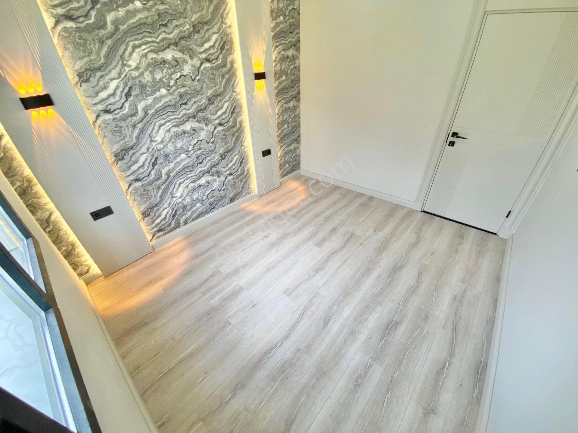 ꧁akçay Ay Emlaktan꧂güre'de Lüks Sitede Bahçe Kullanımlı Müstakil Tadında Satılık 2+1 Şık Daire - Görsel 12