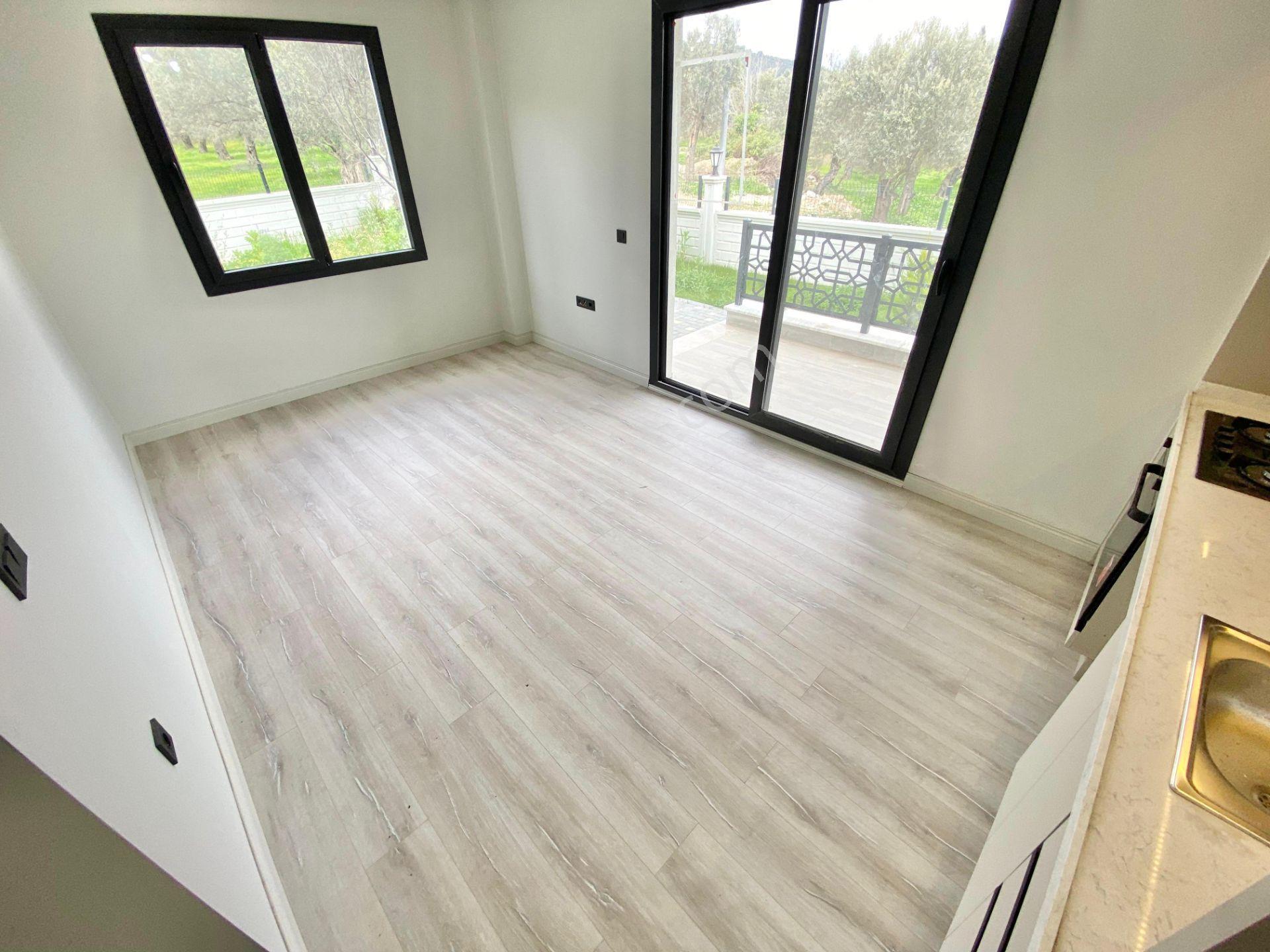 ꧁akçay Ay Emlaktan꧂güre'de Lüks Sitede Bahçe Kullanımlı Müstakil Tadında Satılık 2+1 Şık Daire - Görsel 19