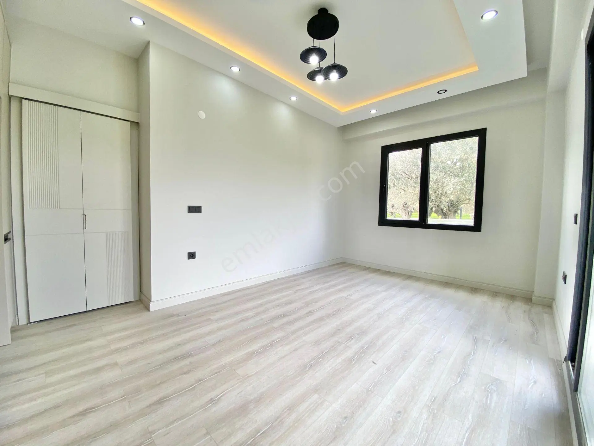 ꧁akçay Ay Emlaktan꧂güre'de Lüks Sitede Bahçe Kullanımlı Müstakil Tadında Satılık 2+1 Şık Daire - Görsel 25