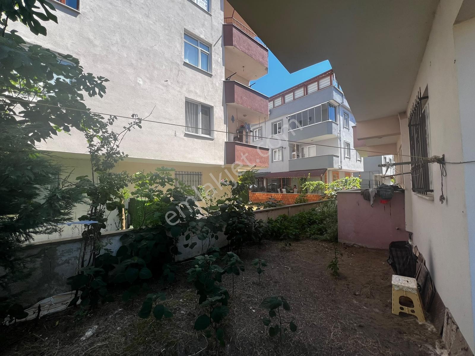 Denize Birinci Parselde Satılık 1+1 Bahçeli Fırsat Daire - Görsel 6