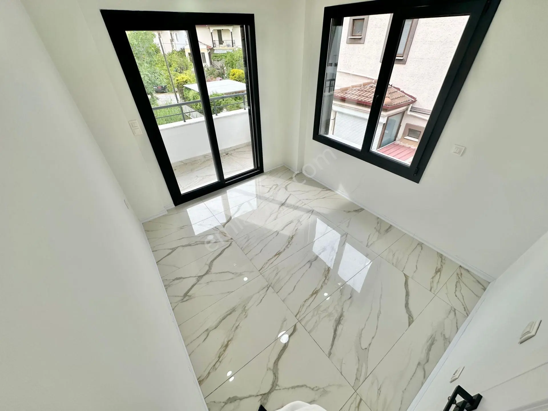 ꧁ay Emlaktan꧂ören'de Denize Sadece 500 Metre Geniş Manzaralı Teraslı Satılık 2+1 Lüx Dublex Daire - Görsel 15
