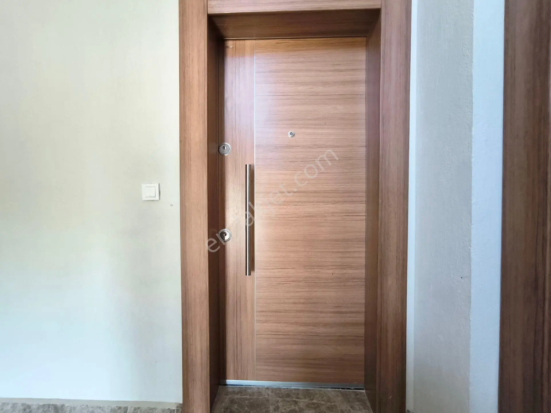 Manavgat Kızılot Mahallesi'nde 2+1 Ara Kat Kiralık - Görsel 2