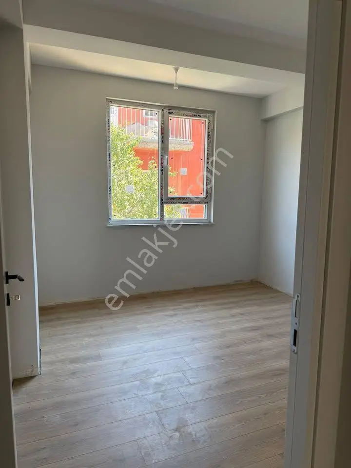 Eskişehir Sütlüce'de Sıfır Bina 1+1 Satılık Daire - Görsel 3