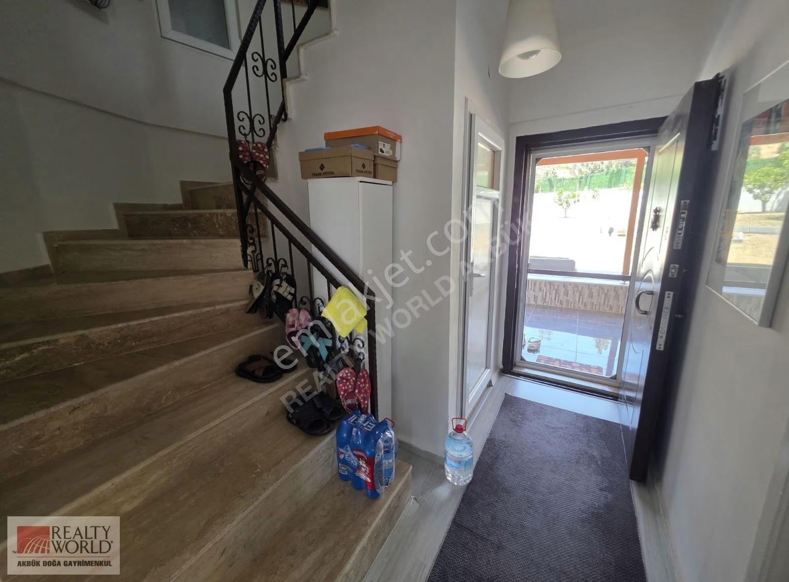 Didim Akbük'de Denize Çok Yakın Deniz Manzaralı Satılık Villa - Görsel 8