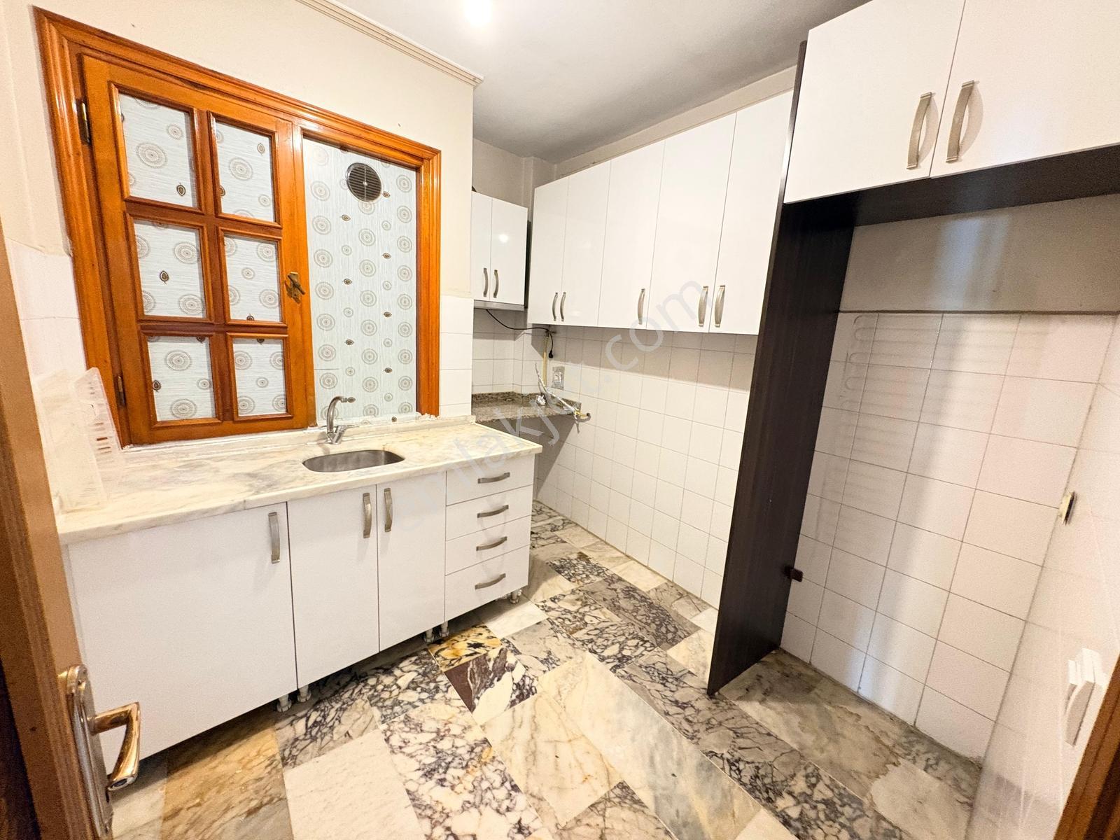 F-l Emlaktan Emaar Avm Libadiye Yakını 2+1 3.kat Aile- Bekar - Görsel 19