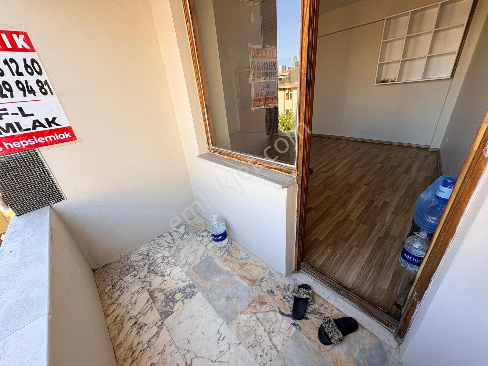 F-l Emlaktan Emaar Avm Libadiye Yakını 2+1 3.kat Aile- Bekar - Görsel 33