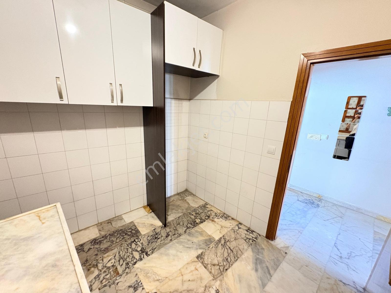 F-l Emlaktan Emaar Avm Libadiye Yakını 2+1 3.kat Aile- Bekar - Görsel 25