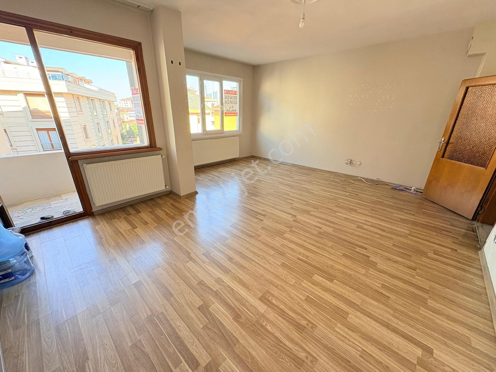 F-l Emlaktan Emaar Avm Libadiye Yakını 2+1 3.kat Aile- Bekar - Görsel 16