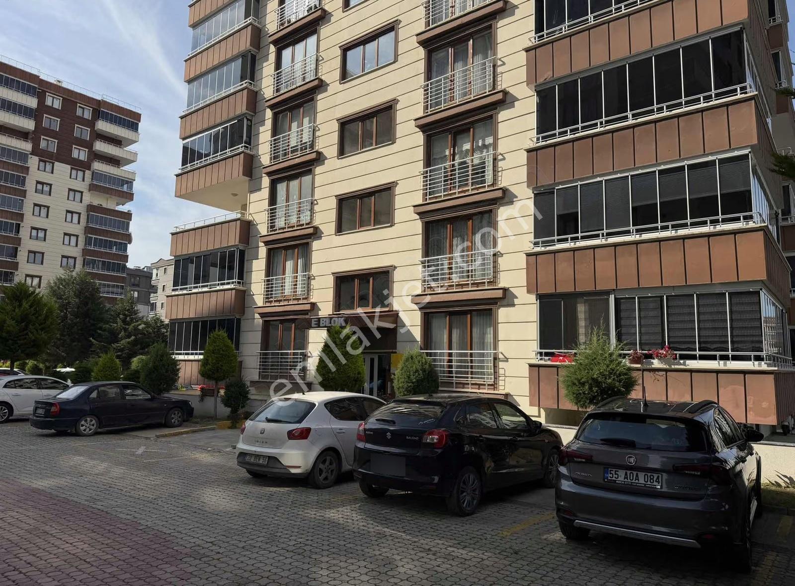 +1 Yatırım /atakum Ergün Sitesinde Kiralık 3+1