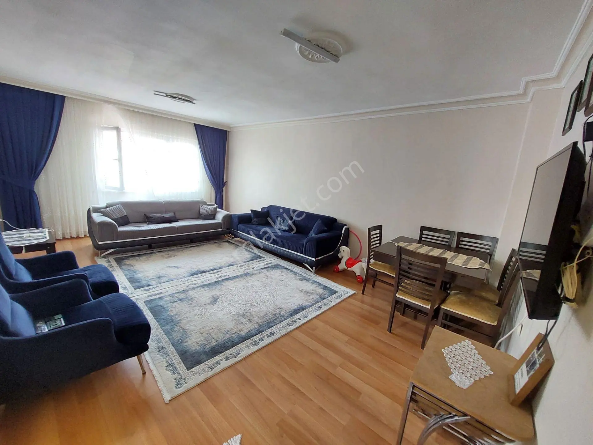 Andiçen Mallesinde Site İçerisinde 3+1 Satılık Daire