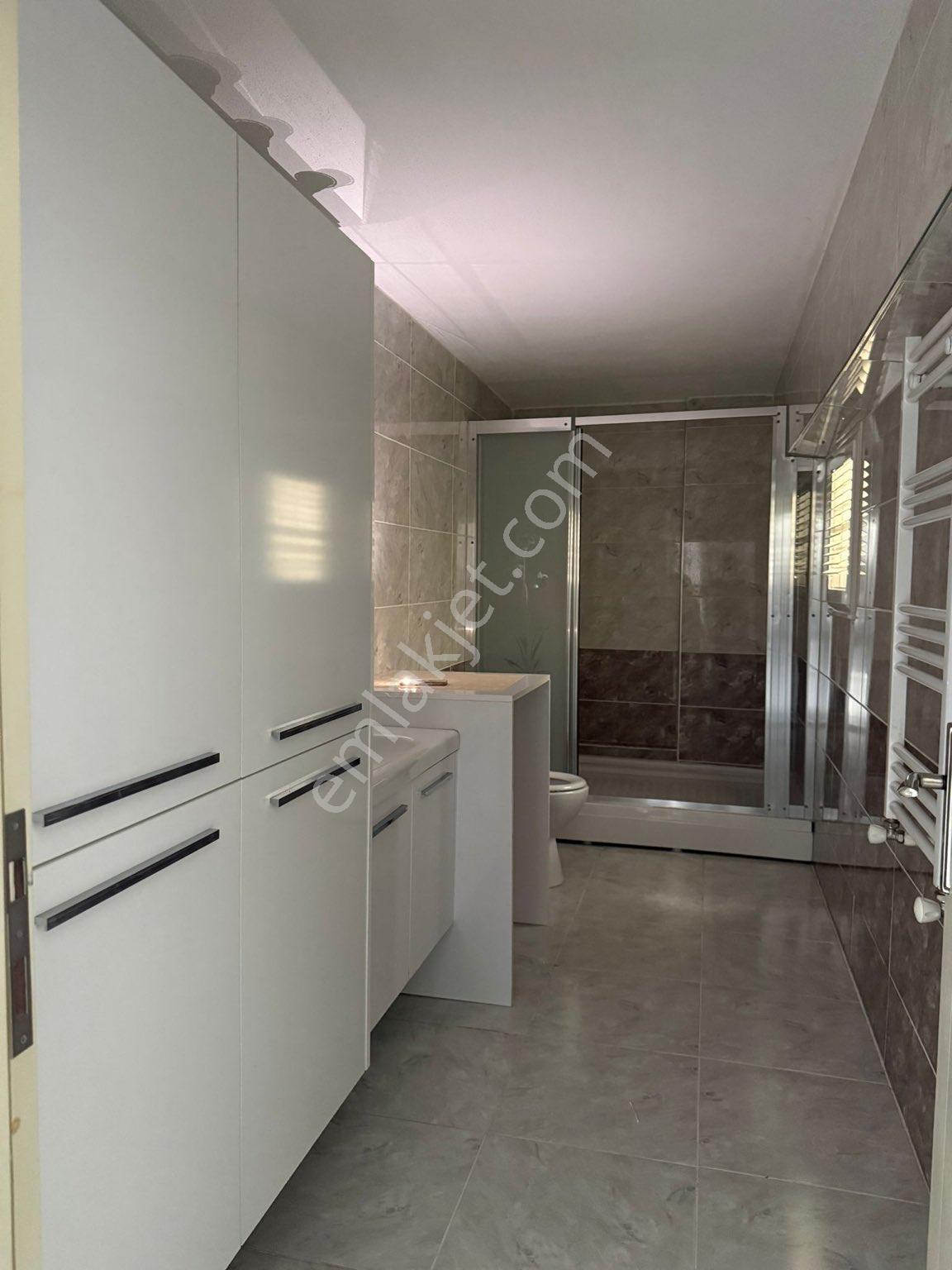 🏡 Merkezin Kalbinde! Spor Salonlu, Kapalı Otoparklı 140 M² 3+1 Kiralık Daire - Görsel 14