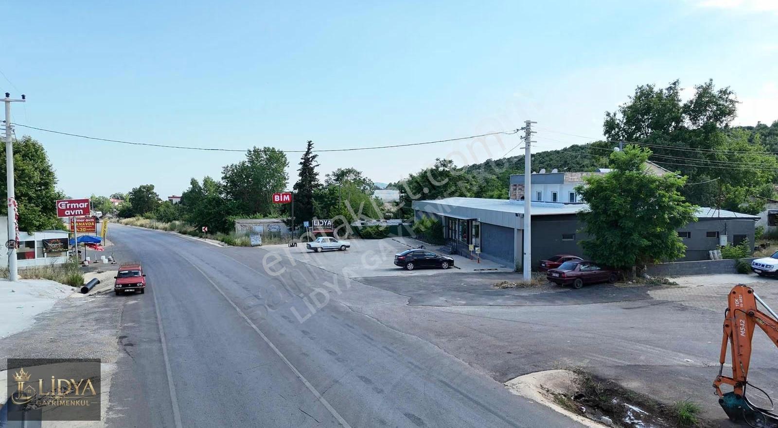 Aslanlı 1.053 M2 Arsa+kurumsal Kiracılı İşyeri+3+1 Satılık Daire