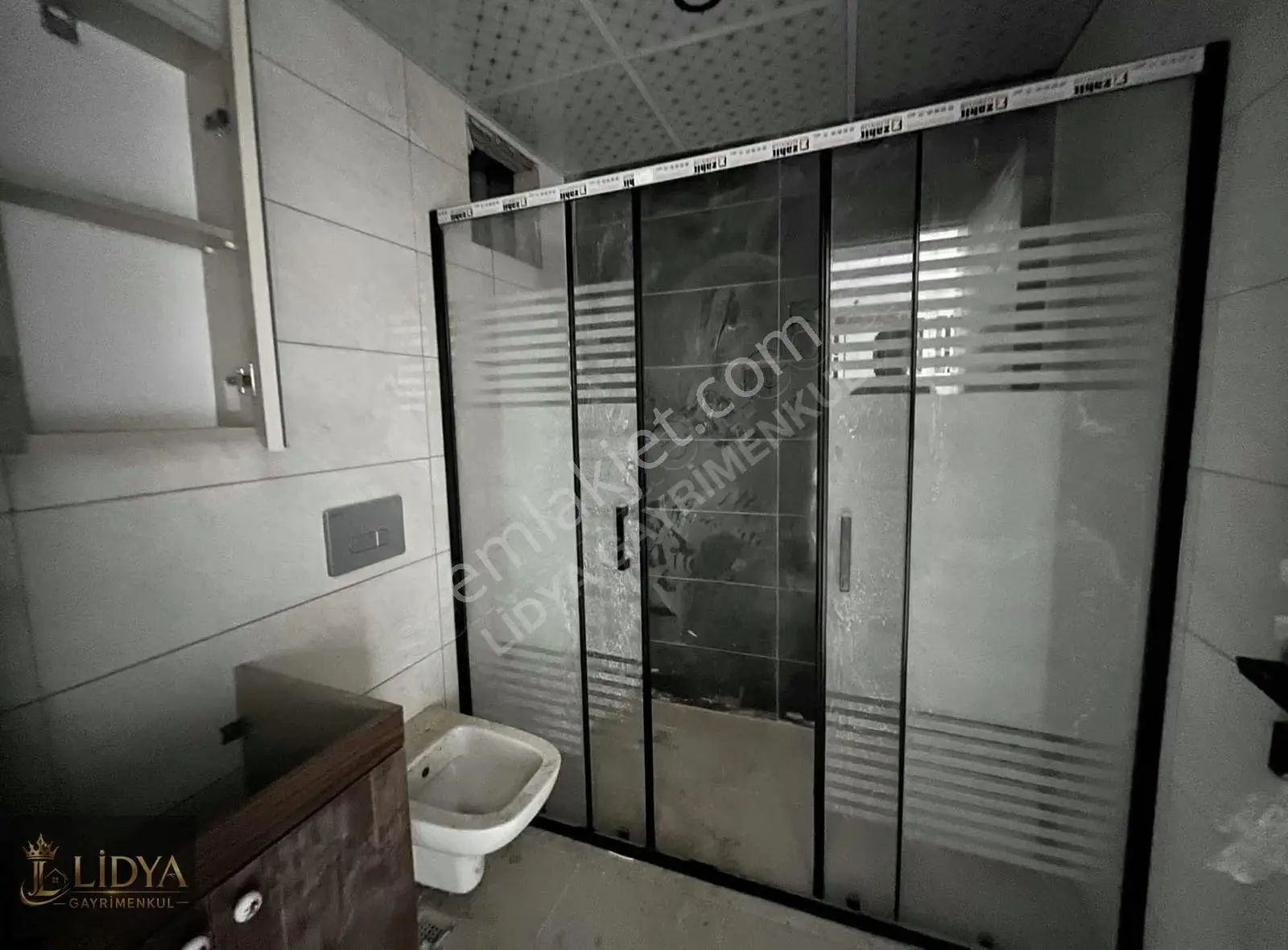 Tömük'te Prestijli Site İçerisinde Aquaparklı 1+1 Satılık Yazlık - Görsel 3