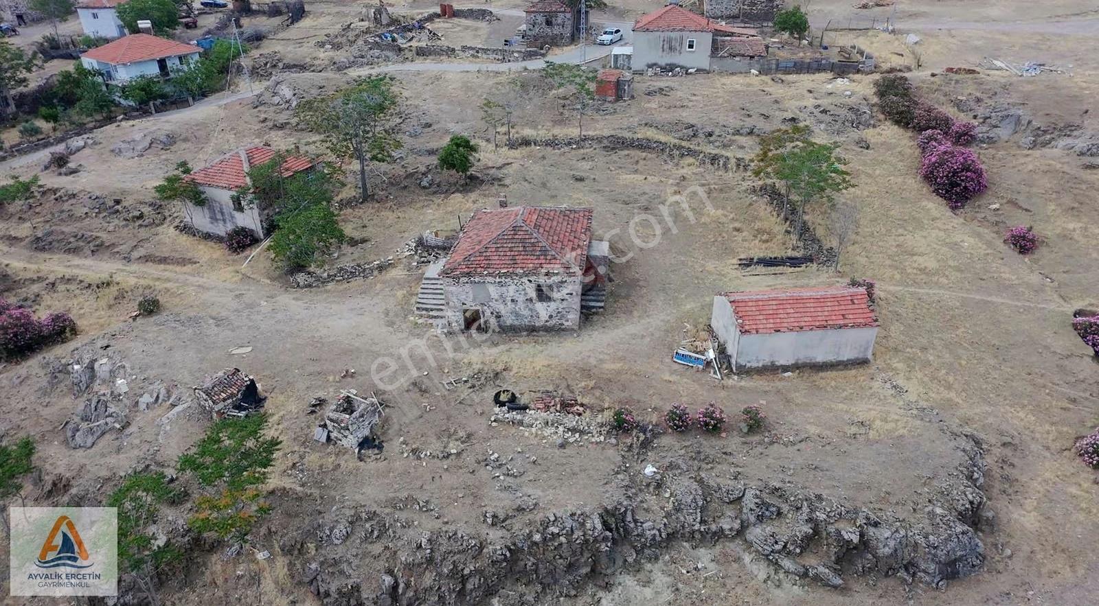 Ayvalık Çakmak Mah 1299m2 Arsa +müstakil Ev - Görsel 4