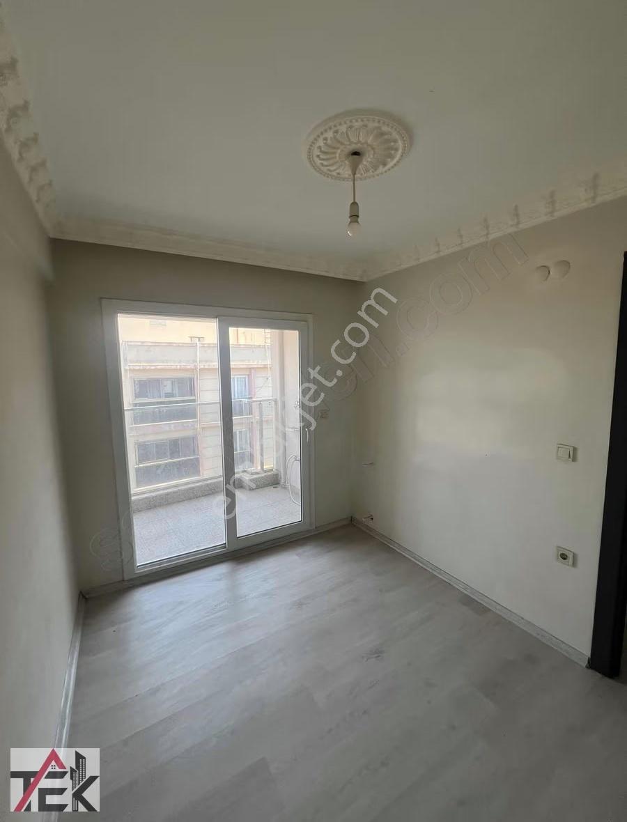 Bayraklı Çiçek Mh 1+1 Geniş Kiralık Daire - Görsel 9
