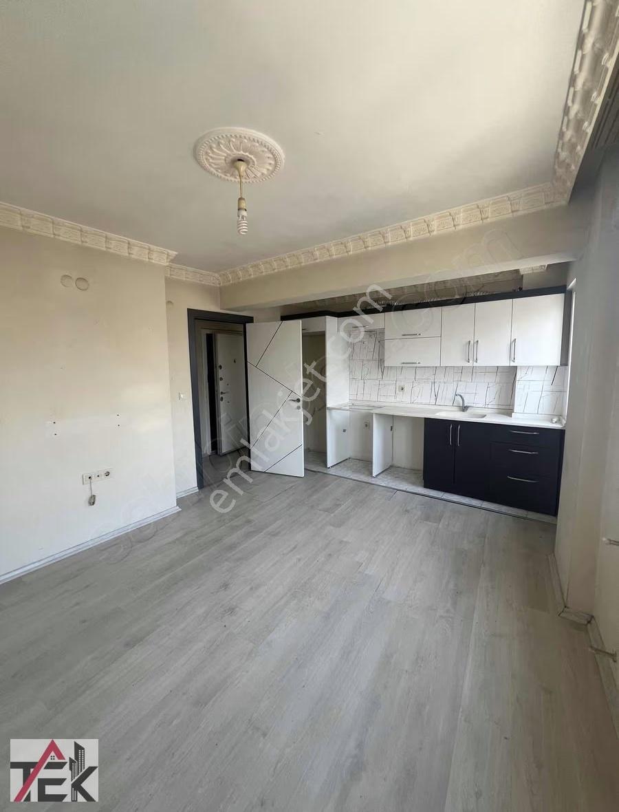 Bayraklı Çiçek Mh 1+1 Geniş Kiralık Daire - Görsel 13
