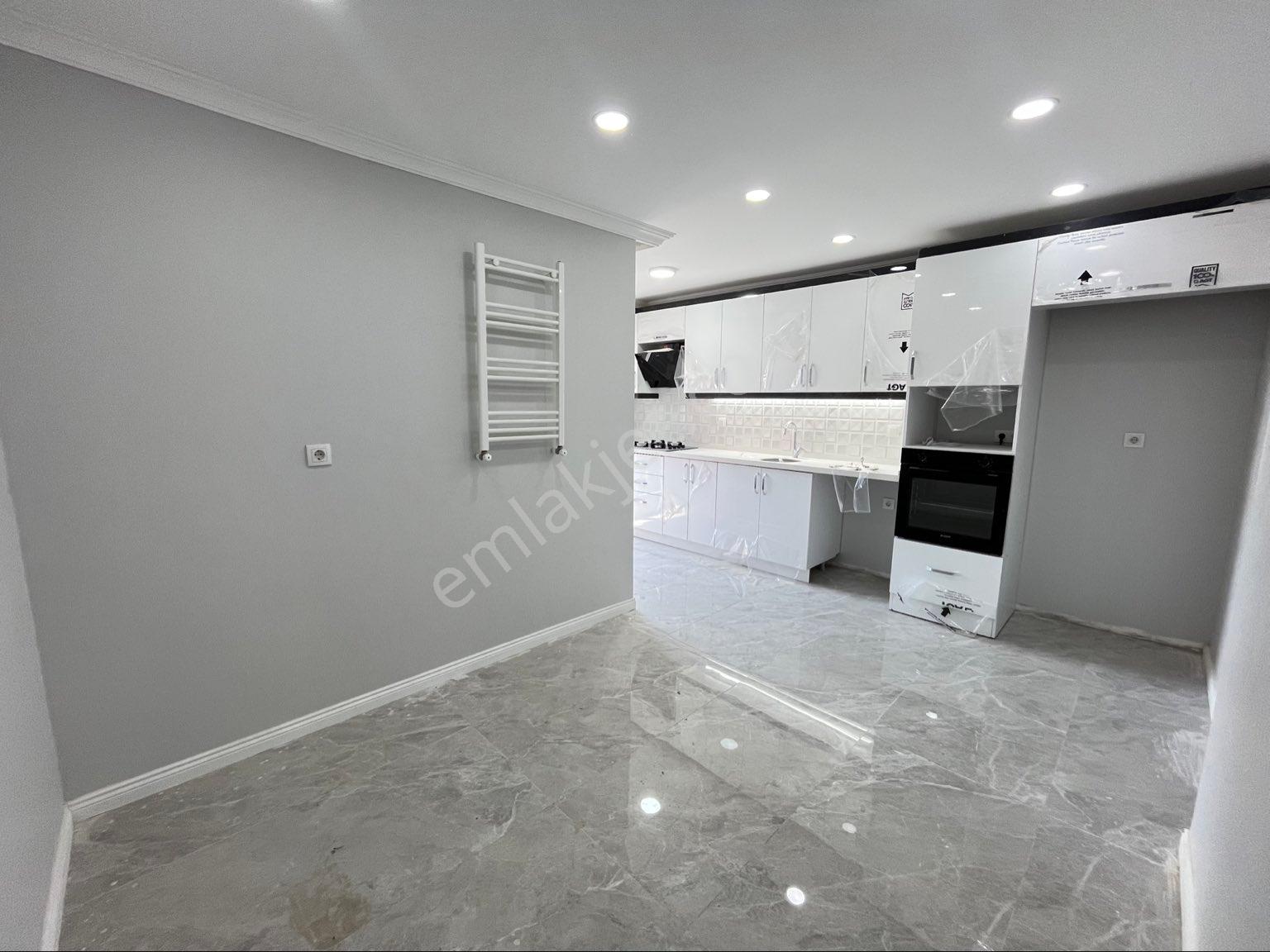 İmren Gayrimenkulden 42+1 210 M2 Beşyol Metrobüsün Dibinde Masrafsız Emalsiz Genişlikte Lüks Daire - Görsel 5