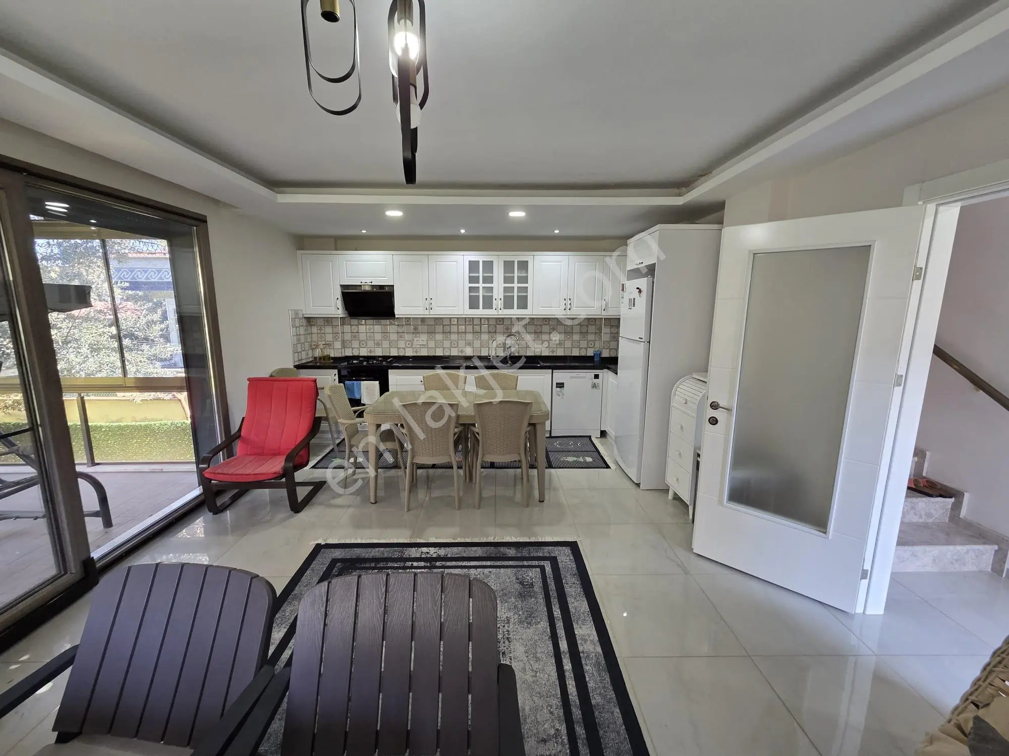 Altınoluk'ta Geniş Bahçeli, Müstakil Yaşam Sunan İkiz Villa! - Görsel 31