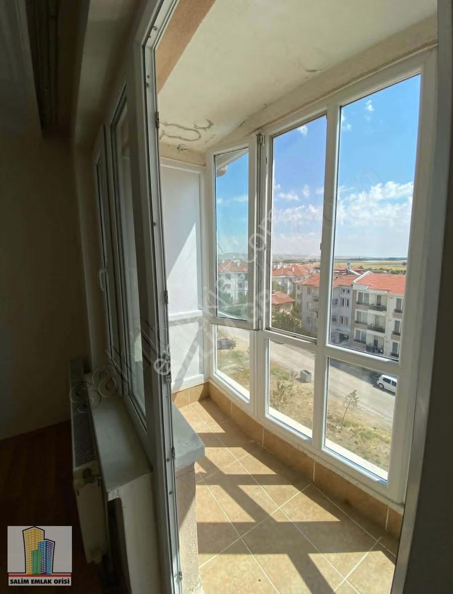 Fatih Mahallesinde Bakımlı Geniş Ön Cephe 3+1 Kiralık Daire - Görsel 17
