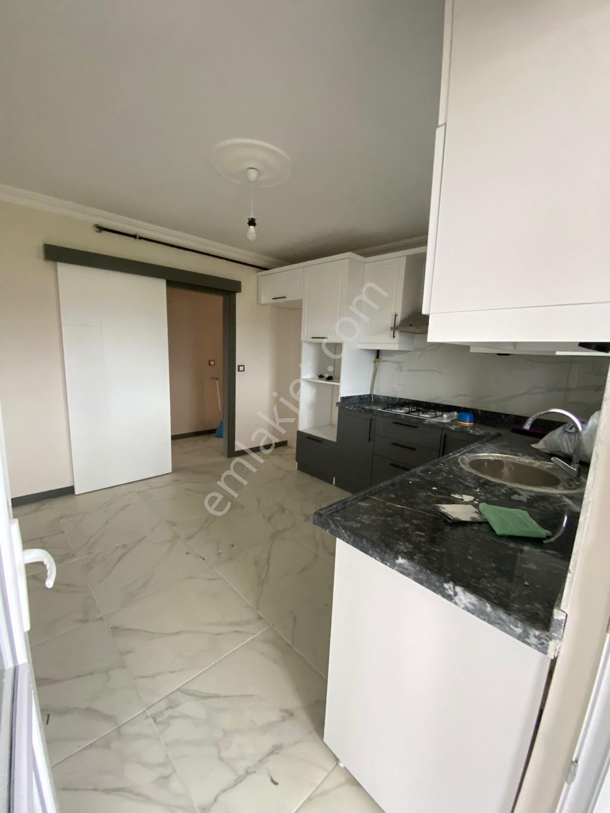 Ege Emlak'tan Yeni Mahalle De 3+1 Ara Kat Kiralık Daire - Görsel 23
