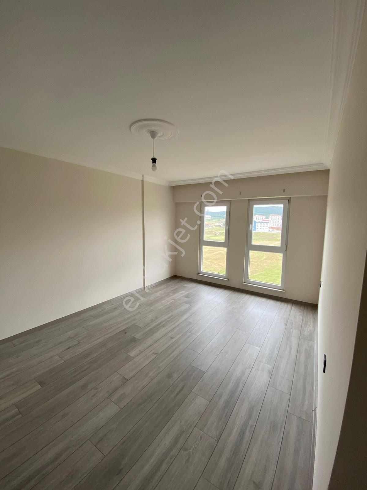 Ege Emlak'tan Yeni Mahalle De 3+1 Ara Kat Kiralık Daire - Görsel 7