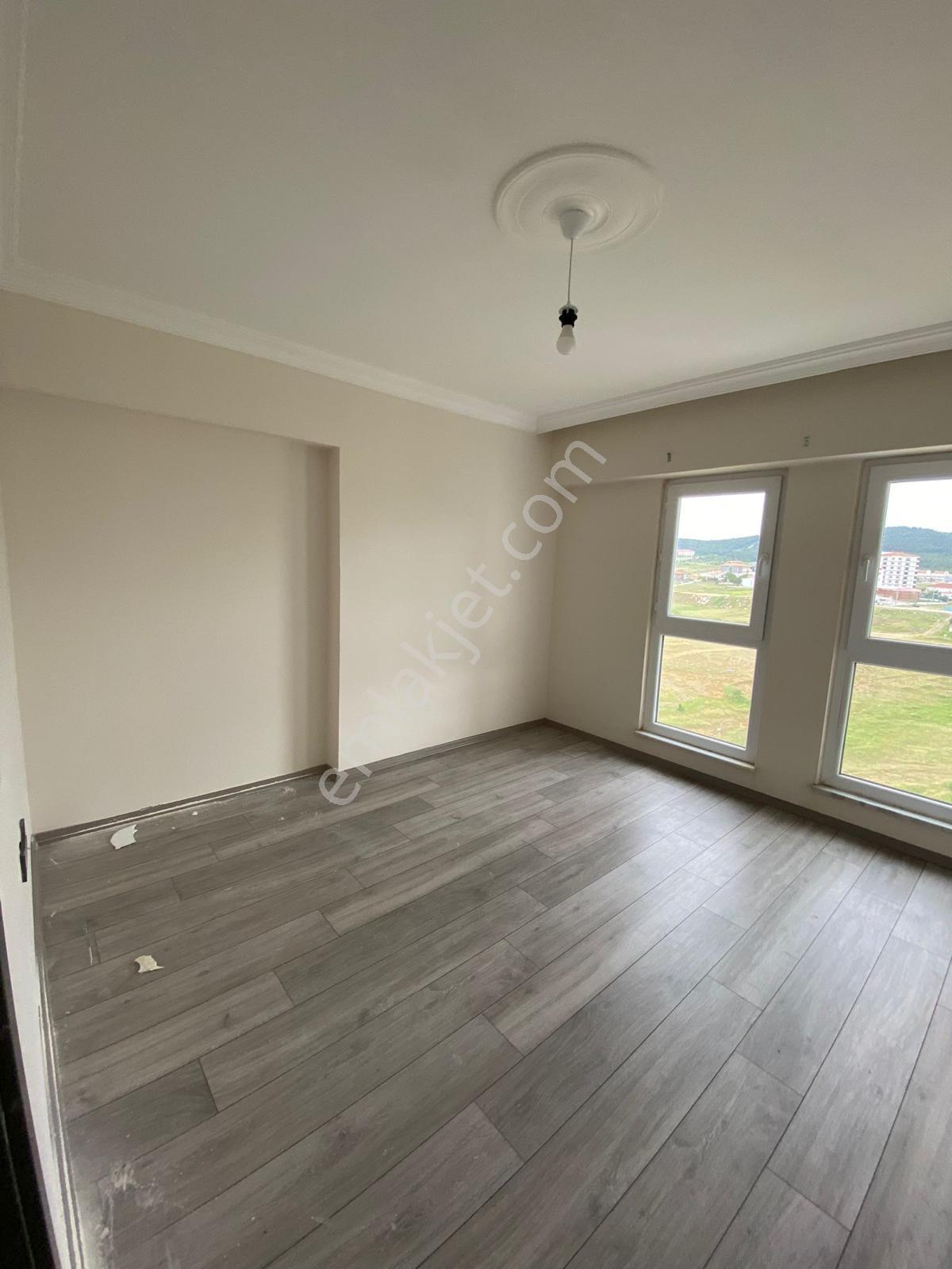 Ege Emlak'tan Yeni Mahalle De 3+1 Ara Kat Kiralık Daire - Görsel 25