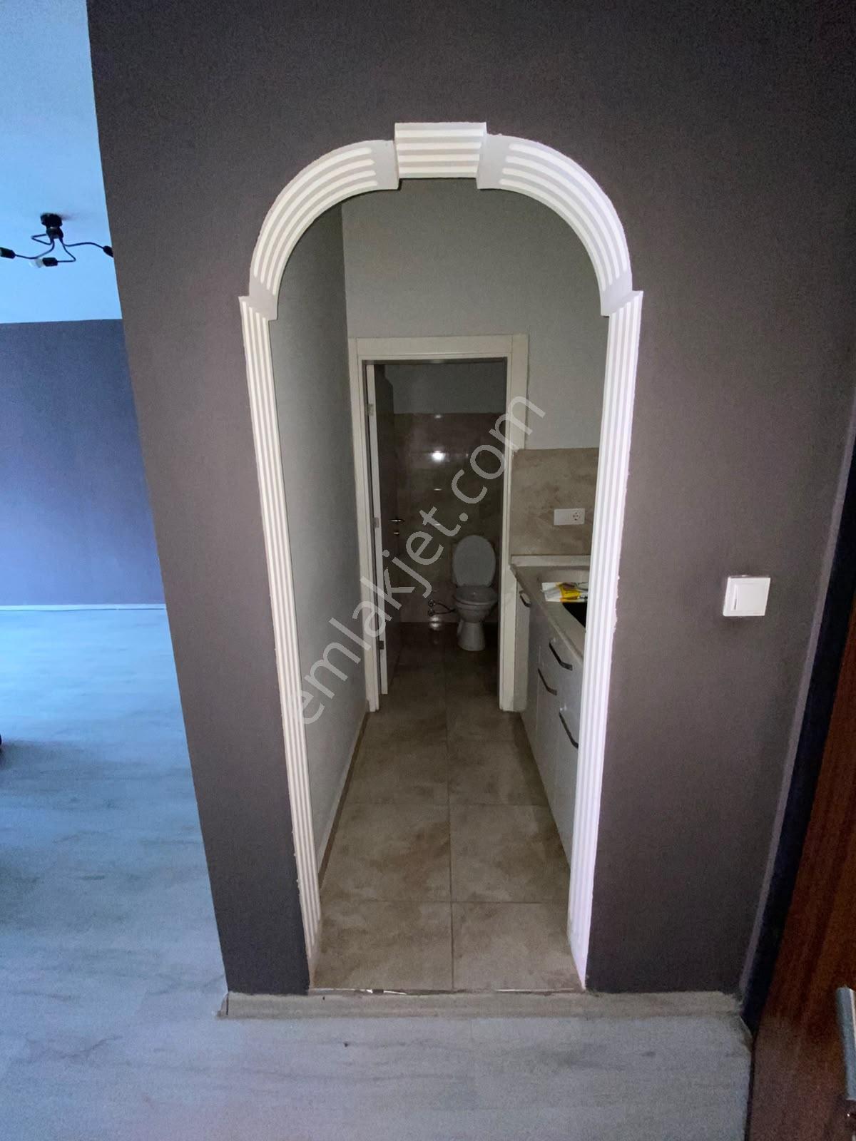 Kariyer'den Ertuğrulgazi Cad. Atimer2'de Ön Cephe Kiralık Ofis - Görsel 12