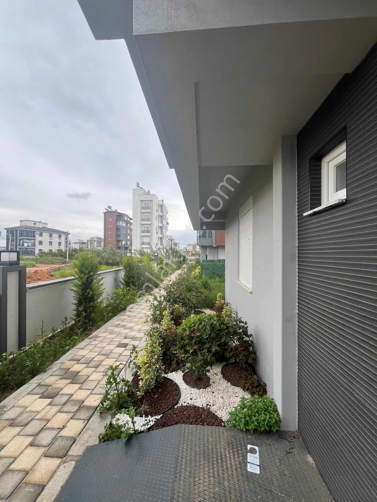 Döşemealtı Bahçeyakada Lüx Kiralık Daire - Görsel 3