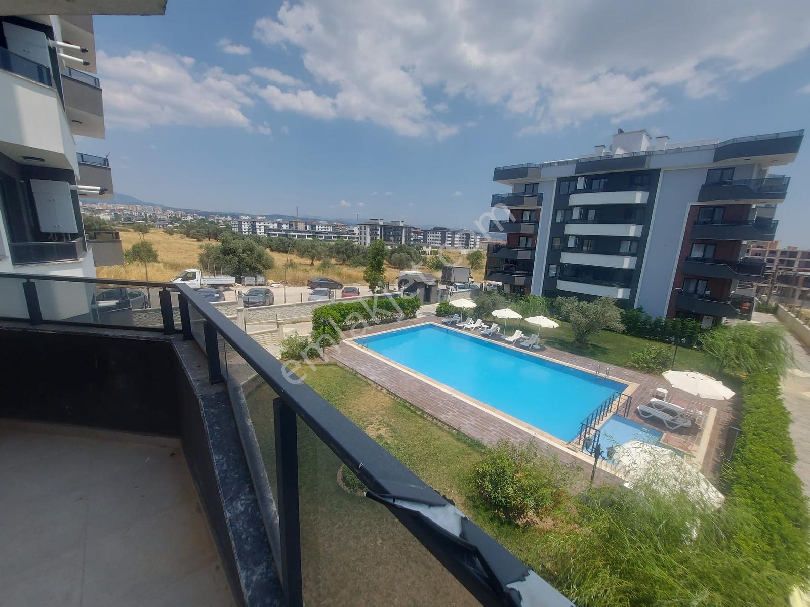 İnönü Mahallesi Havuzlu Sitede Satılık 1+1, 2+1, 3+1 Daireler