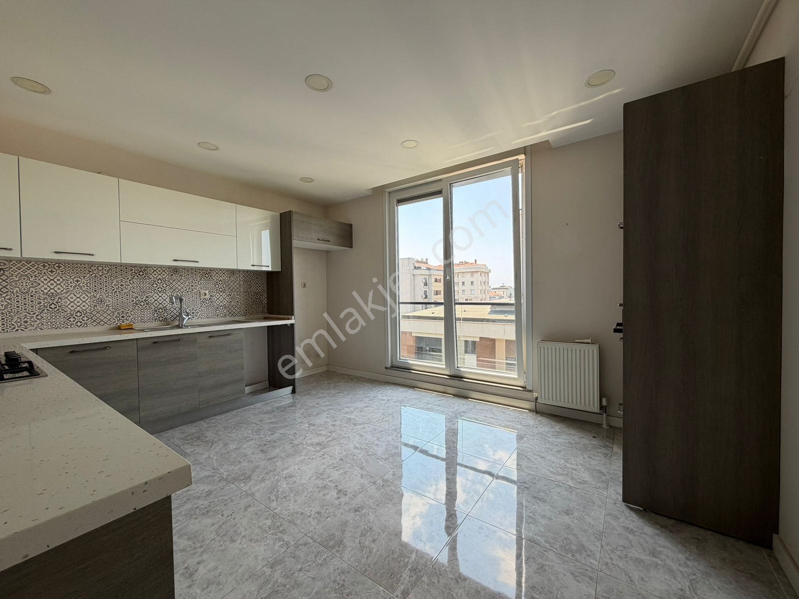 Suadiye Ayşeçavuş Caddesi 45m2 Salonlu 4+1 Geniş Ultra Lüks - Görsel 6