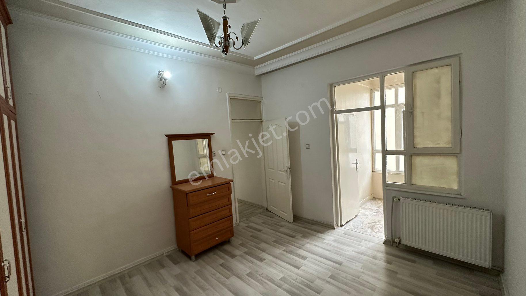 Deniz Gayrimenkul’den Yenişehir Osman Gazi Mah Satılık 3+1 Çift Banyolu Bakımlı Ara Kat Daire - Görsel 15