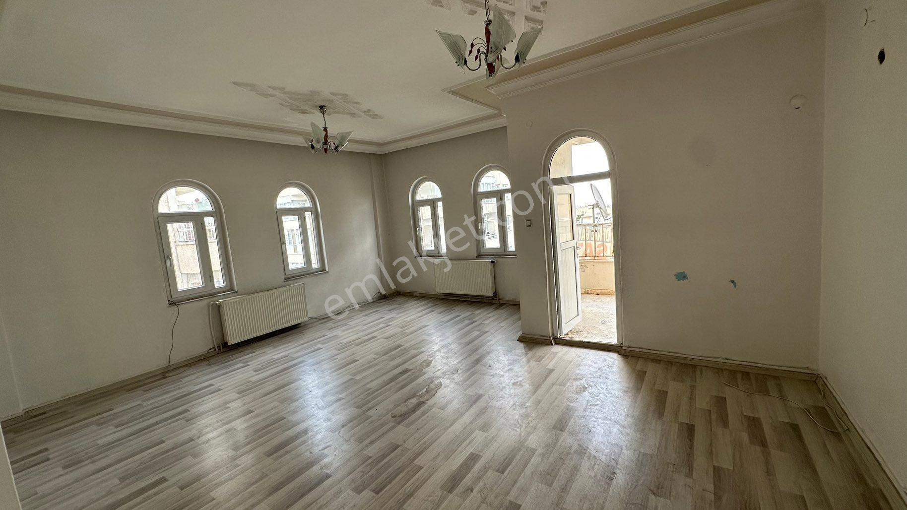 Deniz Gayrimenkul’den Yenişehir Osman Gazi Mah Satılık 3+1 Çift Banyolu Bakımlı Ara Kat Daire - Görsel 32