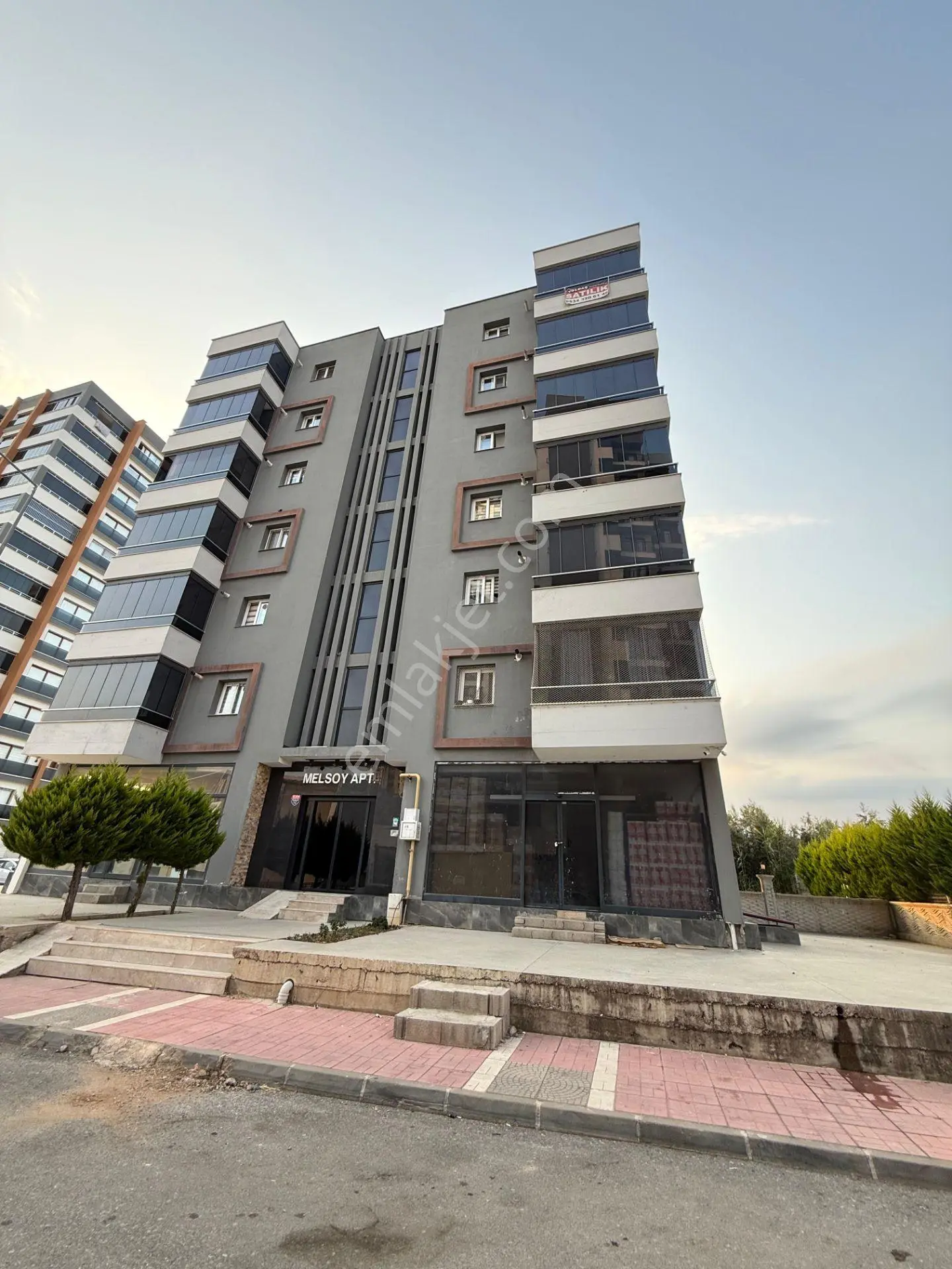 Mezitlide 2+1 Eşyalı Lüks Daire