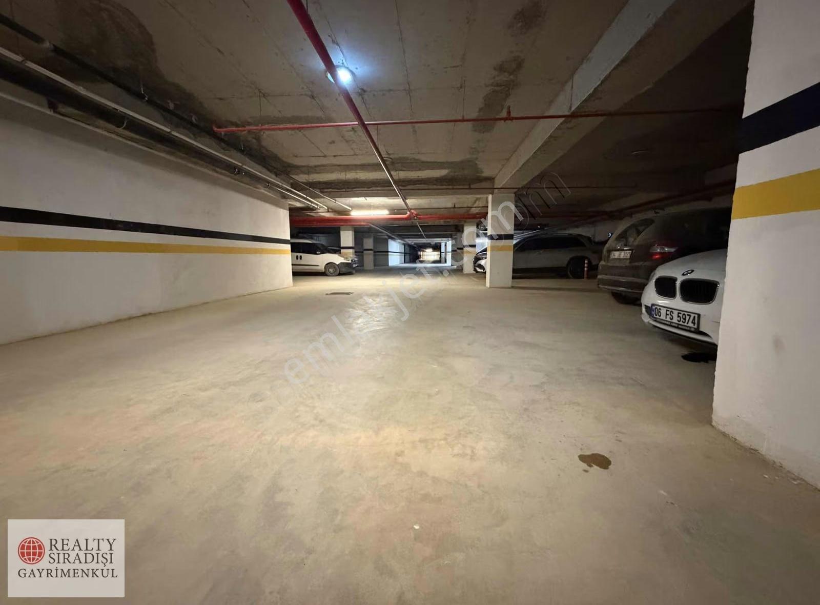Altıntaşın En Lüx Sitesi Tk77'de Güney Cephe Ara Kat Satılık 2+1 - Görsel 6