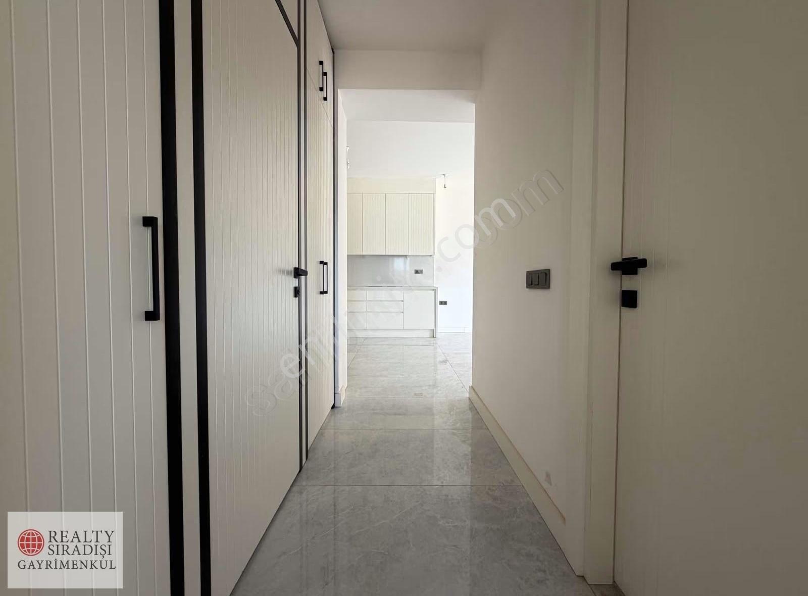 Altıntaşın En Lüx Sitesi Tk77'de Güney Cephe Ara Kat Satılık 2+1 - Görsel 8