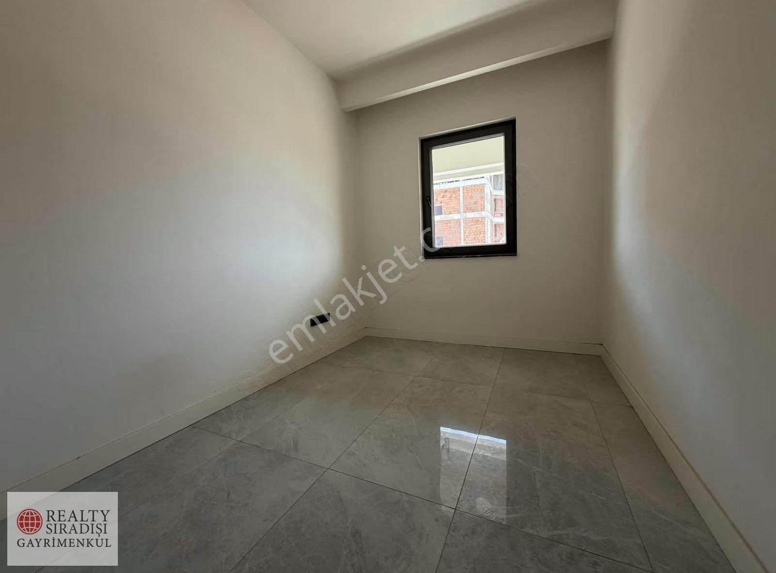 Altıntaşın En Lüx Sitesi Tk77'de Güney Cephe Ara Kat Satılık 2+1 - Görsel 3