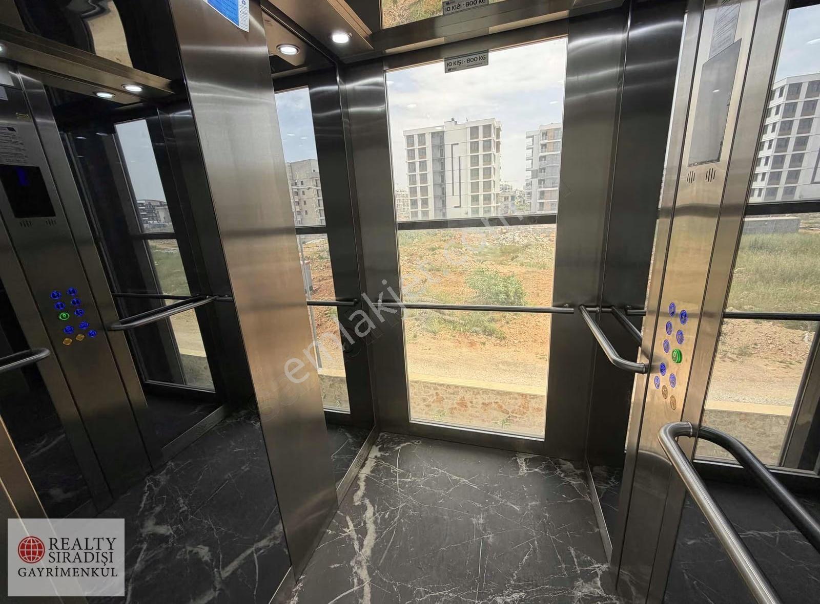 Altıntaşın En Lüx Sitesi Tk77'de Güney Cephe Ara Kat Satılık 2+1 - Görsel 7