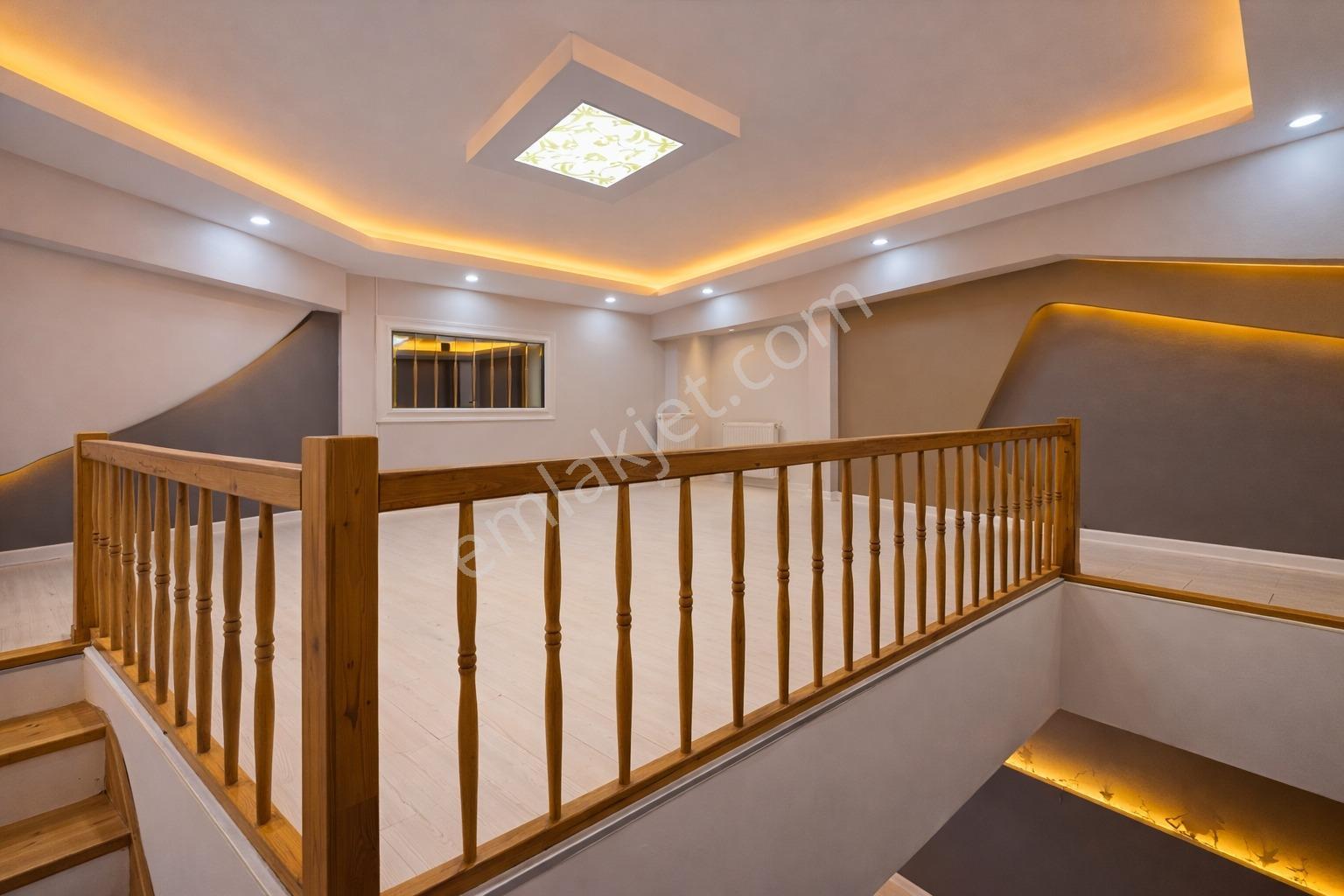 Beylkdüzü Özgür Yapı'dan Ultra Lüks 4+1 Ters Dubleks Daire - Görsel 3