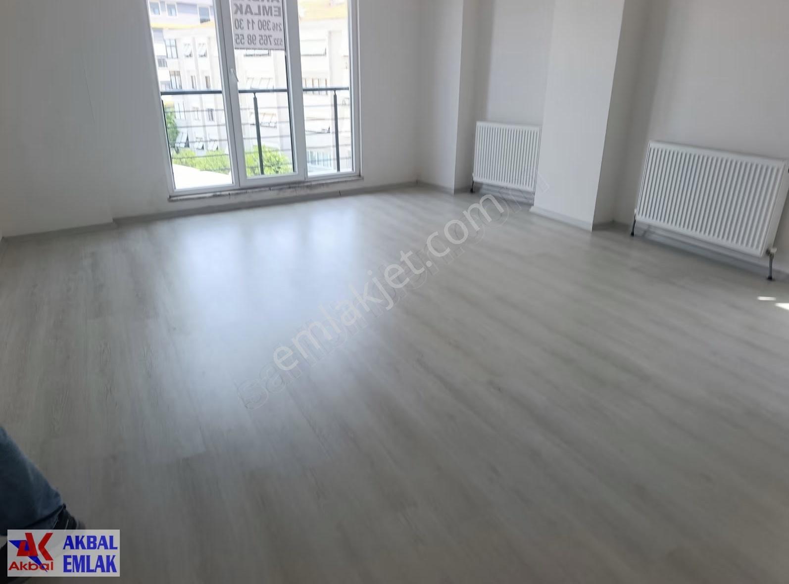 Akbal Emlak Batı Mah. Merkez 55 M2 1+1 Salon 5.500.000 Tl - Görsel 14