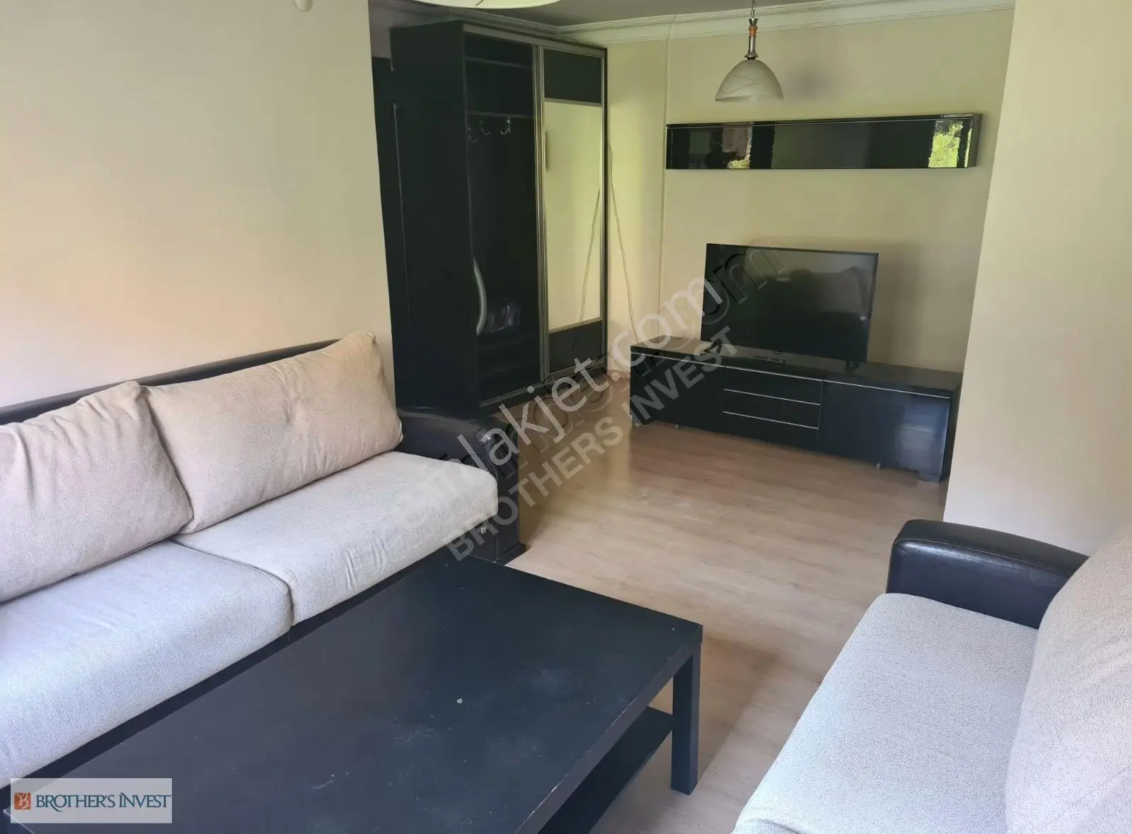 Brothers'tan Sadabat Sitesinde Eşyalı Kiralık 1+1 - Görsel 3