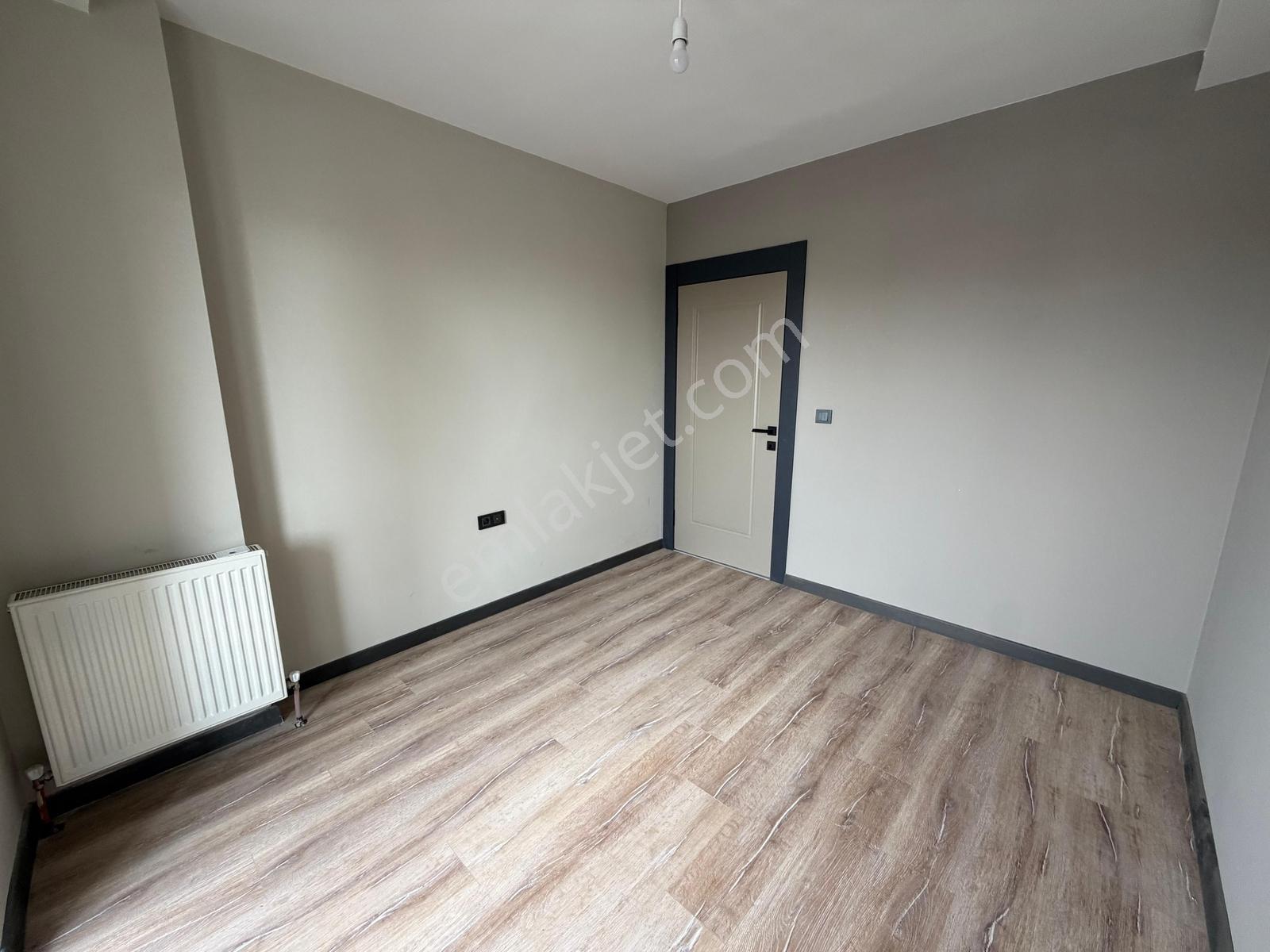 Alaçatı'dan İncekte Fiber Altyapılı Geniş Kullanımlı 1+1 Kiralık - Görsel 25