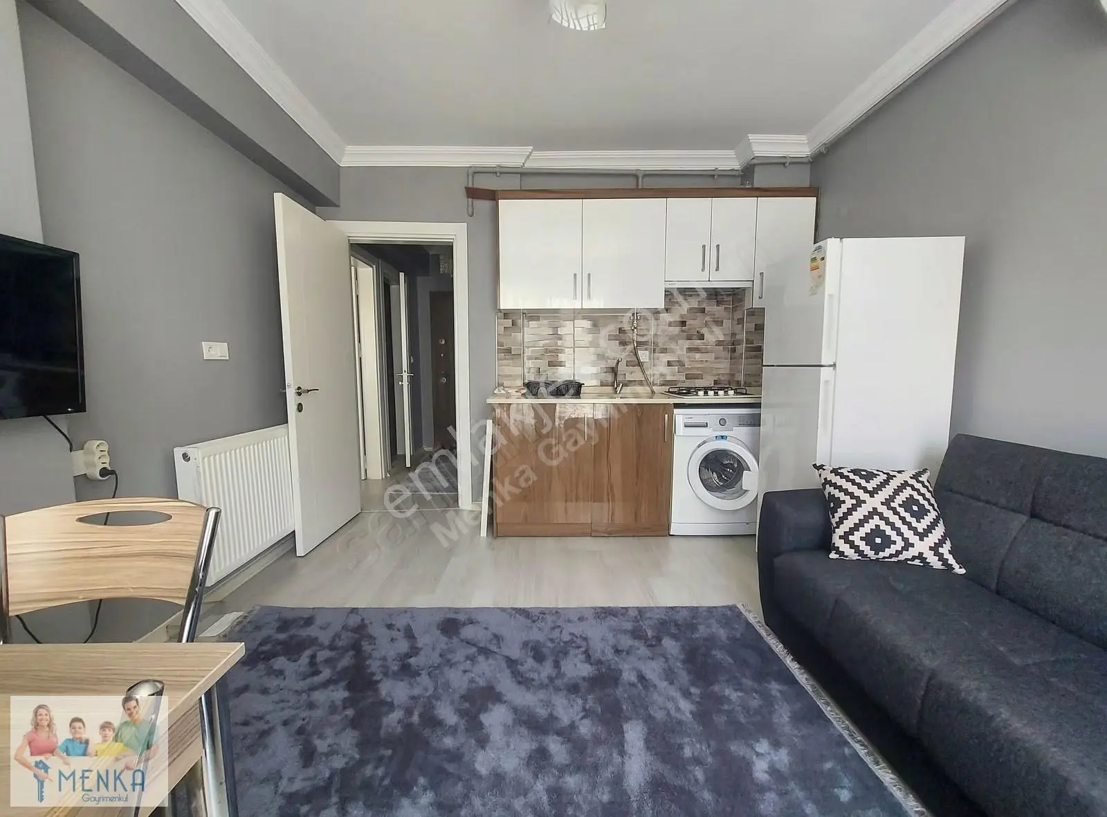 Manisa Sakarya Mah.doğalgazlı Asansörlü Eşyalı Kiralık 1+1 Daire - Görsel 2