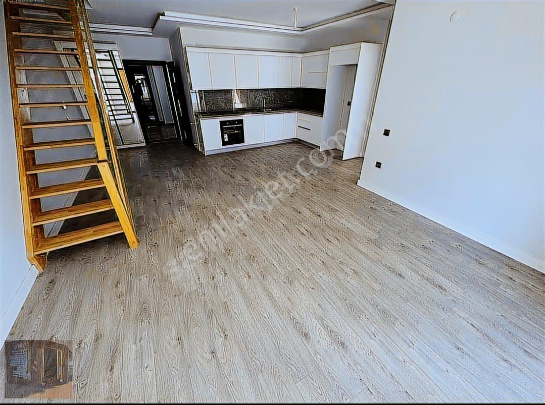 Güçlü Kardeşlerden Altınoluk Adra Sitesinde Lüks 3+1 Dubleks - Görsel 4