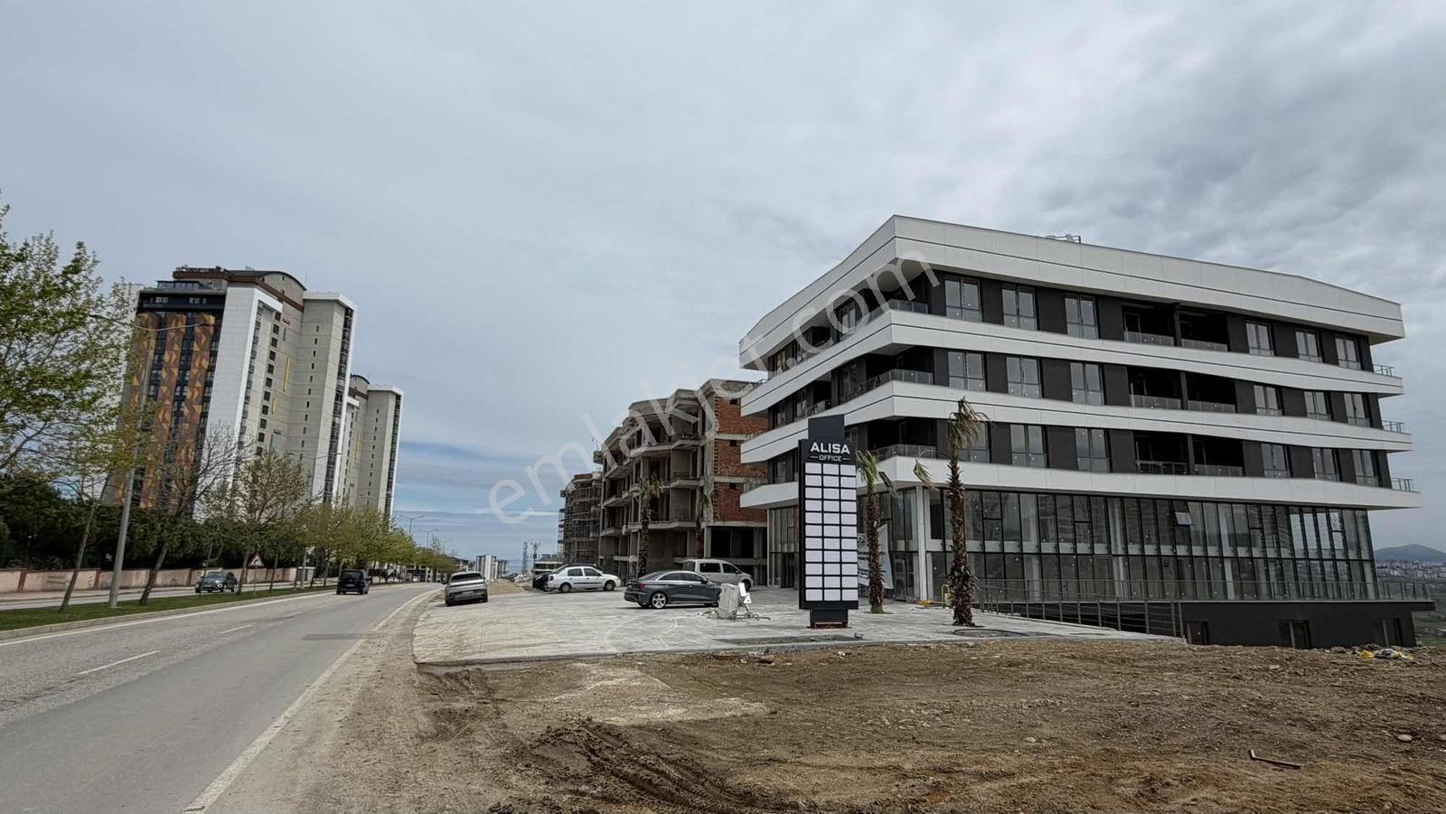 İlyas Nas'tan Alisa Ofis 2.kat Cadde Üzeri Kiralık 1+0 Ofis - Görsel 3