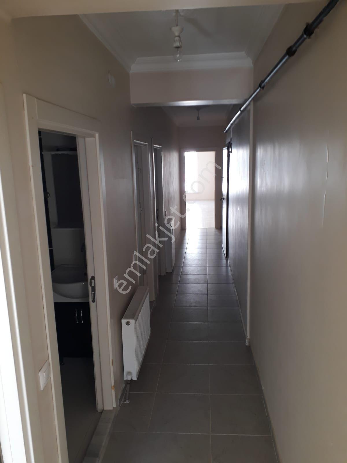 Fatih Mahallesi Kutlu Bahçe Sokak Asansörlü 2+1 Kiralık Daire - Görsel 15