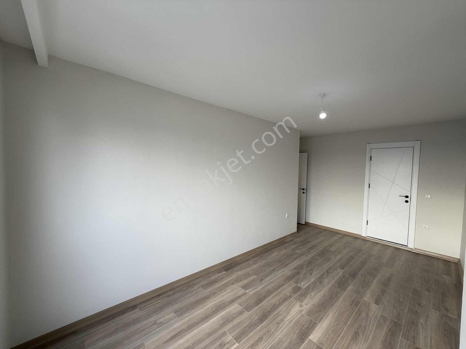 Mahmutbey - Güneşli / Temiz 2+1 96 M² Fırsat Daire / Revan Park - Görsel 34