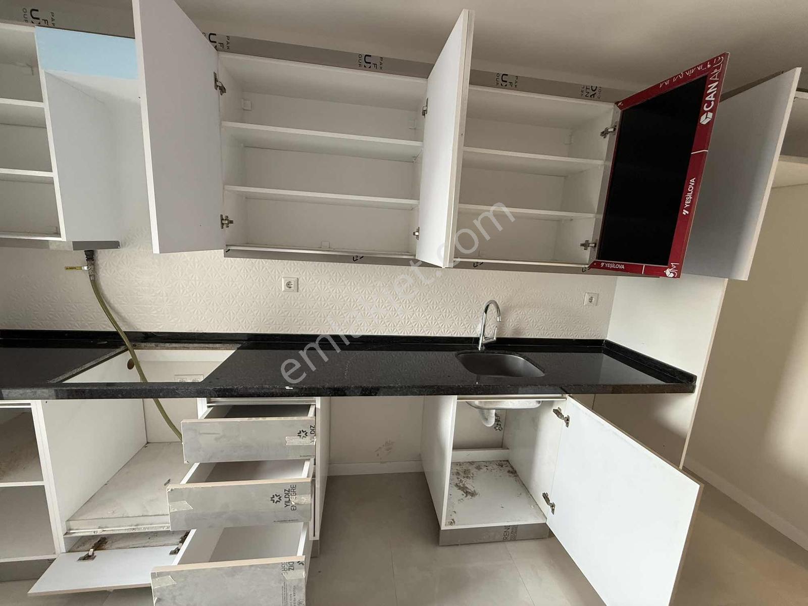 Mahmutbey - Güneşli / Temiz 2+1 96 M² Fırsat Daire / Revan Park - Görsel 28